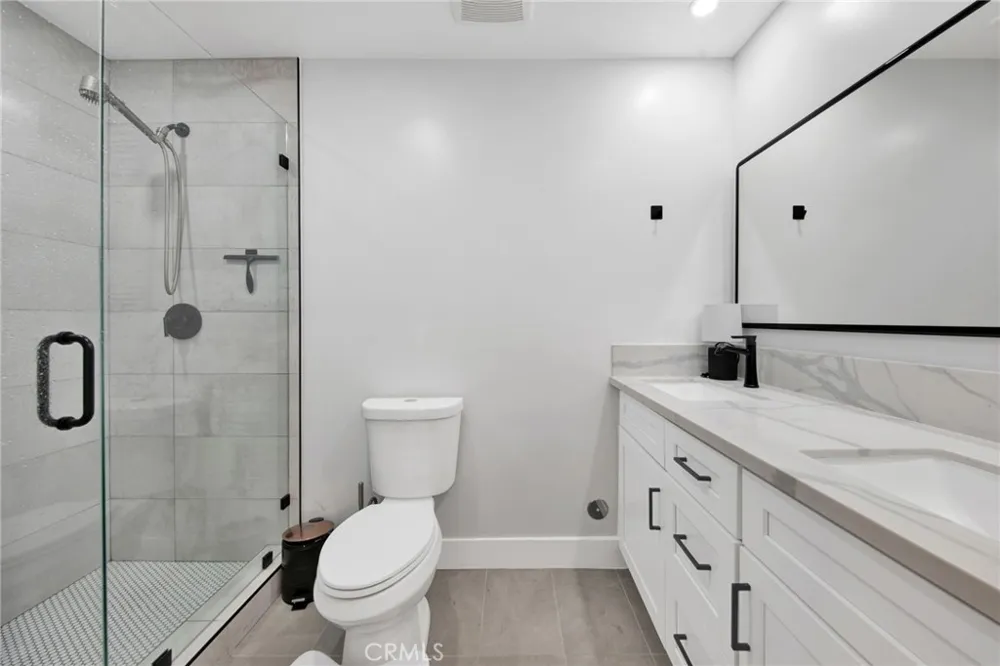 16052 Bahama Street North Hills, CA 91343