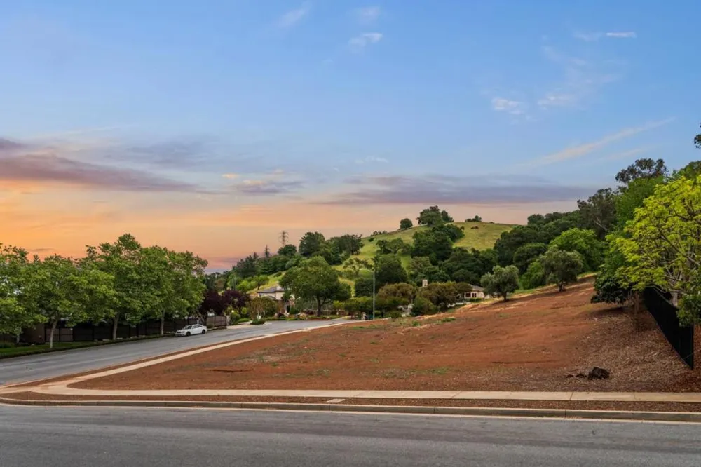 640 Sparhawk Drive Morgan Hill, CA 95037
