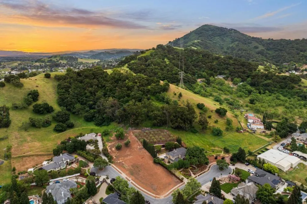 640 Sparhawk Drive Morgan Hill, CA 95037