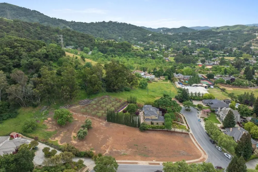 640 Sparhawk Drive Morgan Hill, CA 95037