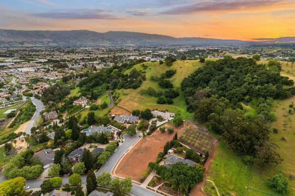 640 Sparhawk Drive Morgan Hill, CA 95037