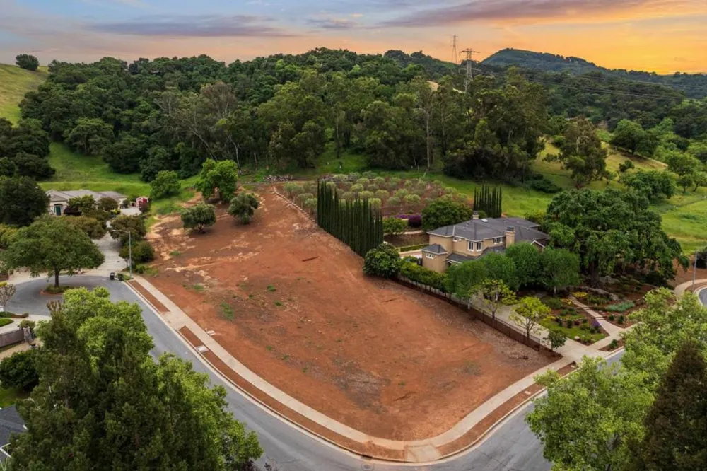 640 Sparhawk Drive Morgan Hill, CA 95037