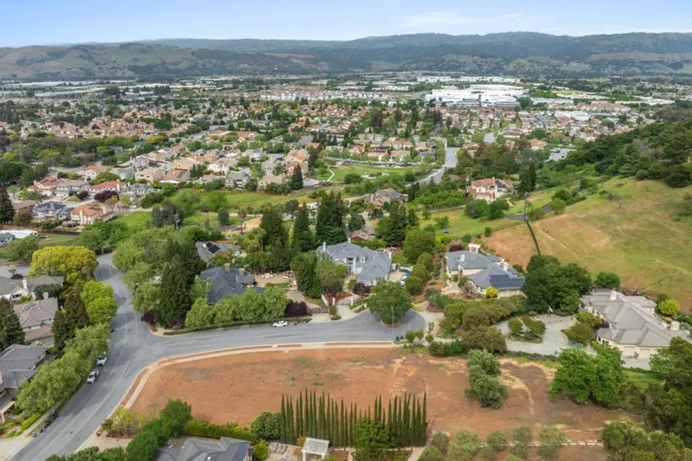 640 Sparhawk Drive Morgan Hill, CA 95037