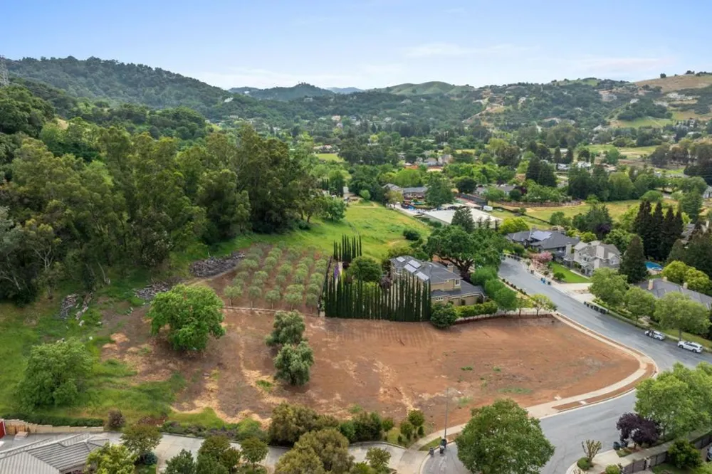 640 Sparhawk Drive Morgan Hill, CA 95037