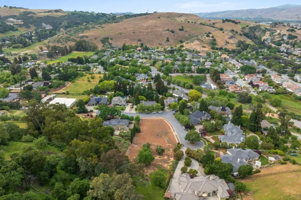 640 Sparhawk Drive Morgan Hill, CA 95037