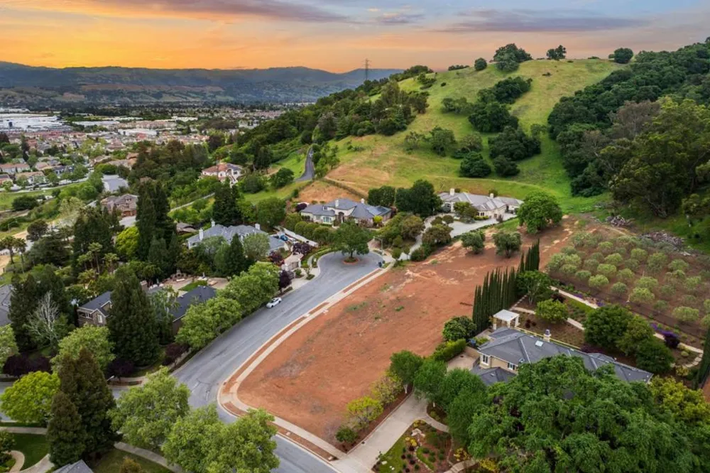 640 Sparhawk Drive Morgan Hill, CA 95037
