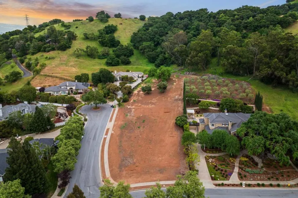 640 Sparhawk Drive Morgan Hill, CA 95037