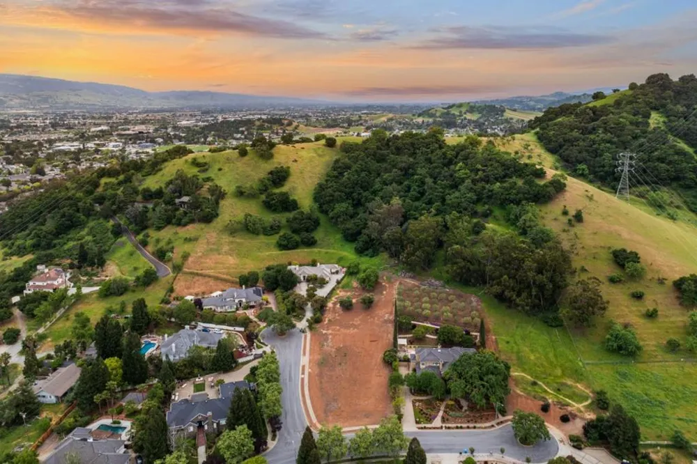 640 Sparhawk Drive Morgan Hill, CA 95037