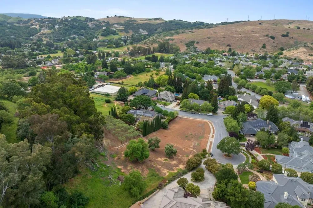 640 Sparhawk Drive Morgan Hill, CA 95037