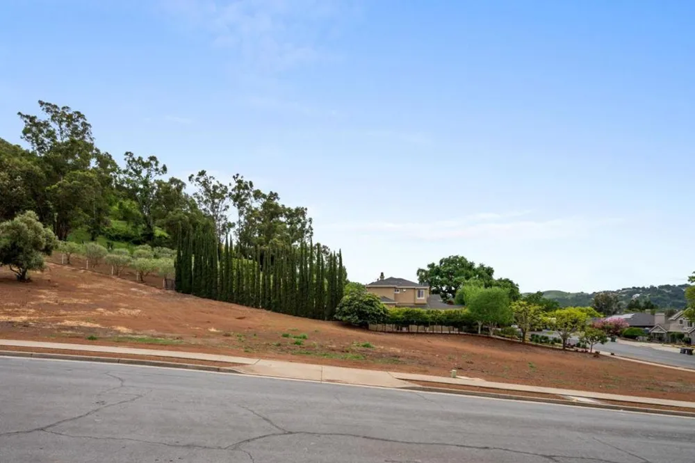 640 Sparhawk Drive Morgan Hill, CA 95037