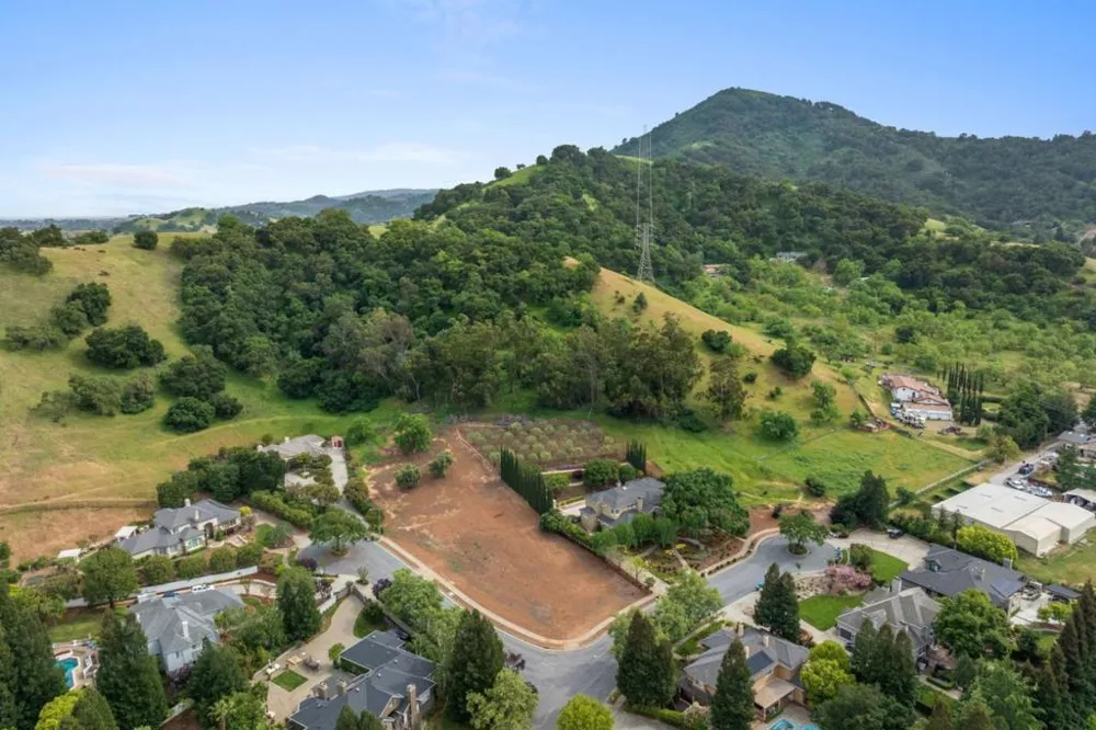 640 Sparhawk Drive Morgan Hill, CA 95037