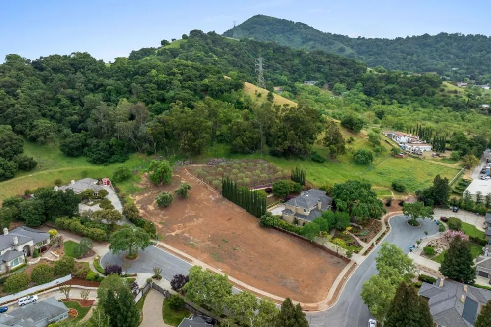 640 Sparhawk Drive Morgan Hill, CA 95037