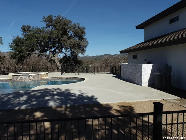 118 Skipping Stone Concan, TX 78838