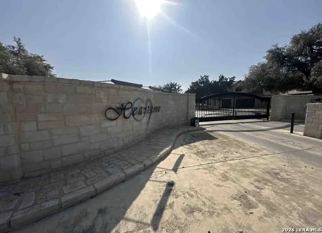 118 Skipping Stone Concan, TX 78838