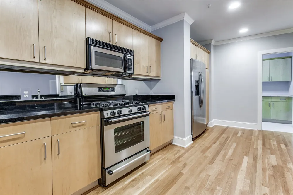 5055 Addison Circle #205 Addison, TX 75001