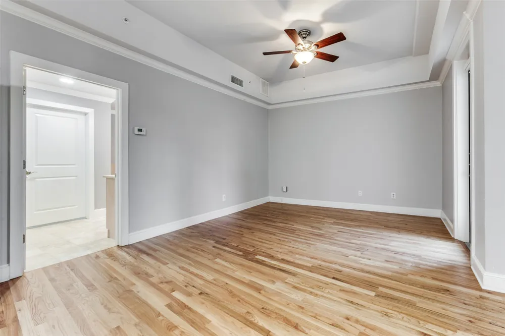 5055 Addison Circle #205 Addison, TX 75001