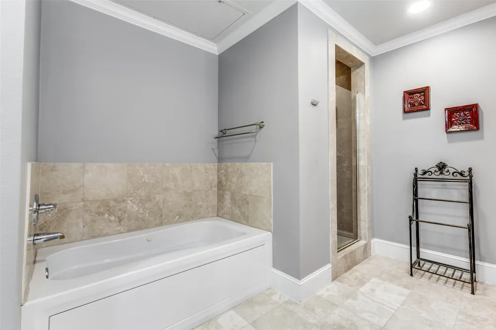 5055 Addison Circle #205 Addison, TX 75001
