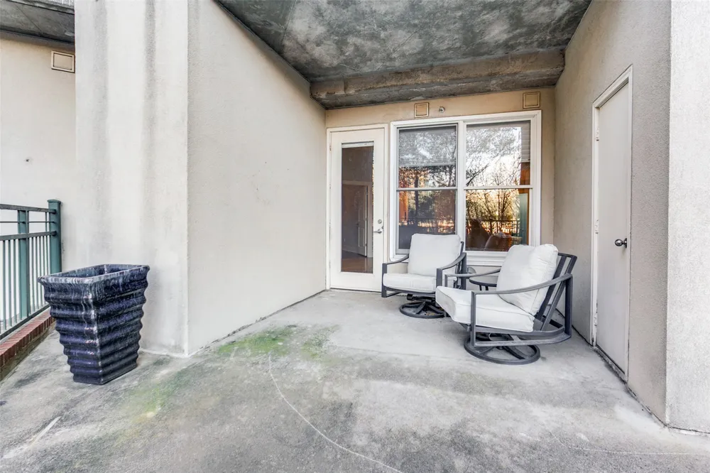 5055 Addison Circle #205 Addison, TX 75001