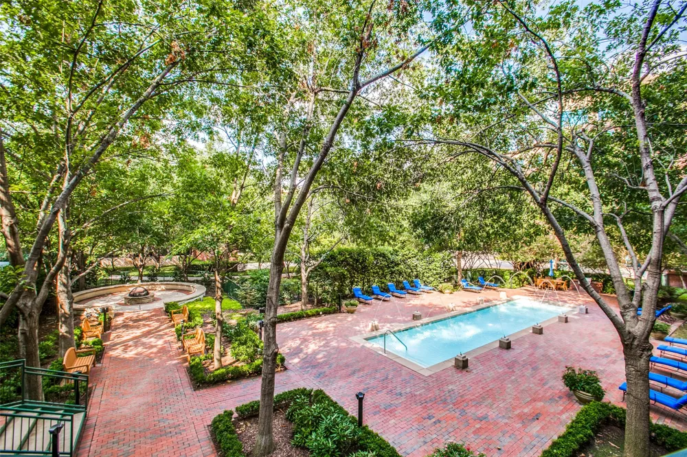 5055 Addison Circle #205 Addison, TX 75001