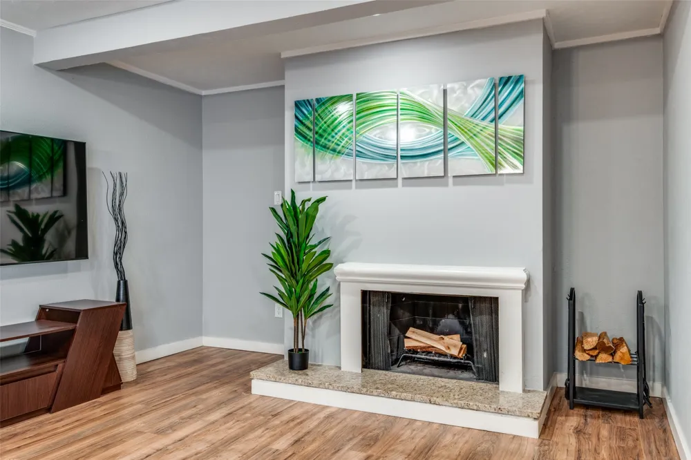 4317 Hartford Street #214