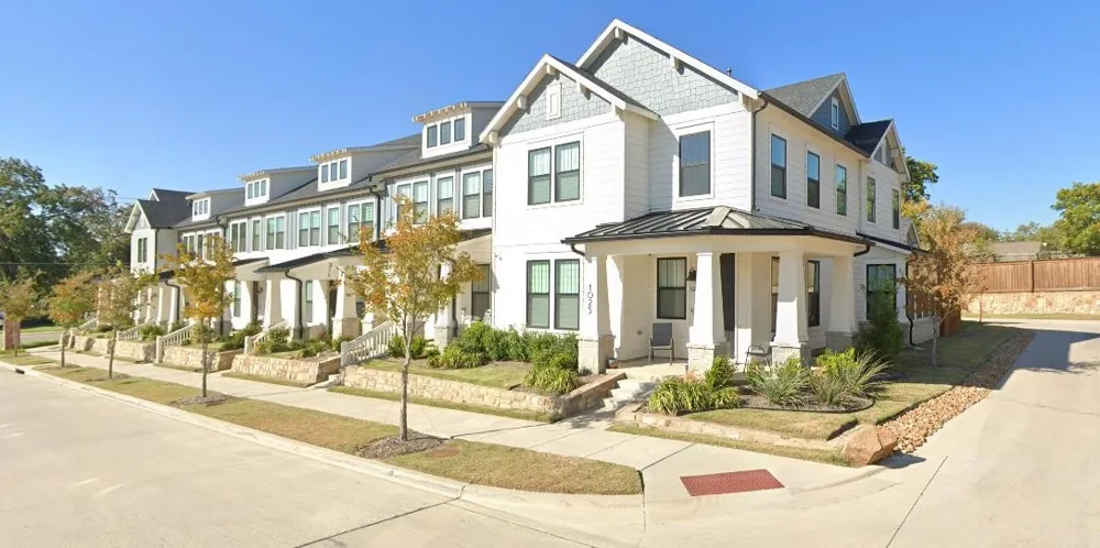 318 E 2nd Irving, TX 75060