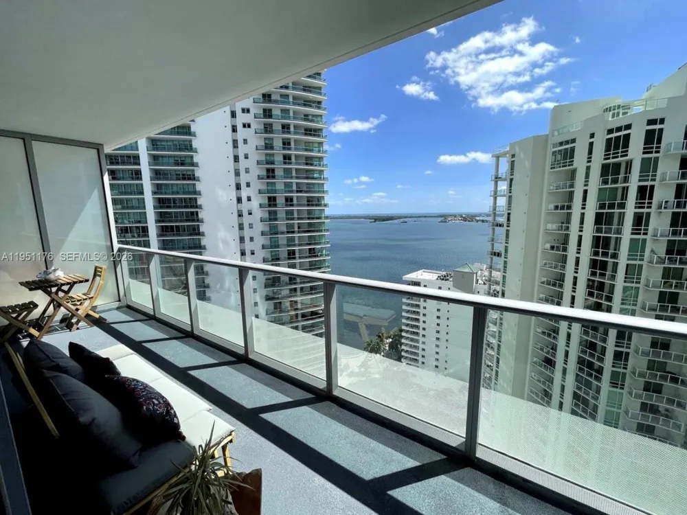 1300 Brickell Bay Dr #2405