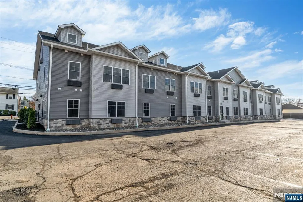 66 Mount Prospect Avenue