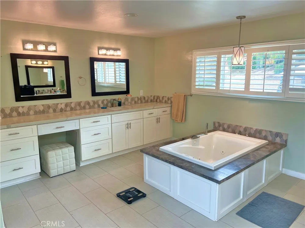 2846 Willow Glen Drive El Cajon, CA 92019