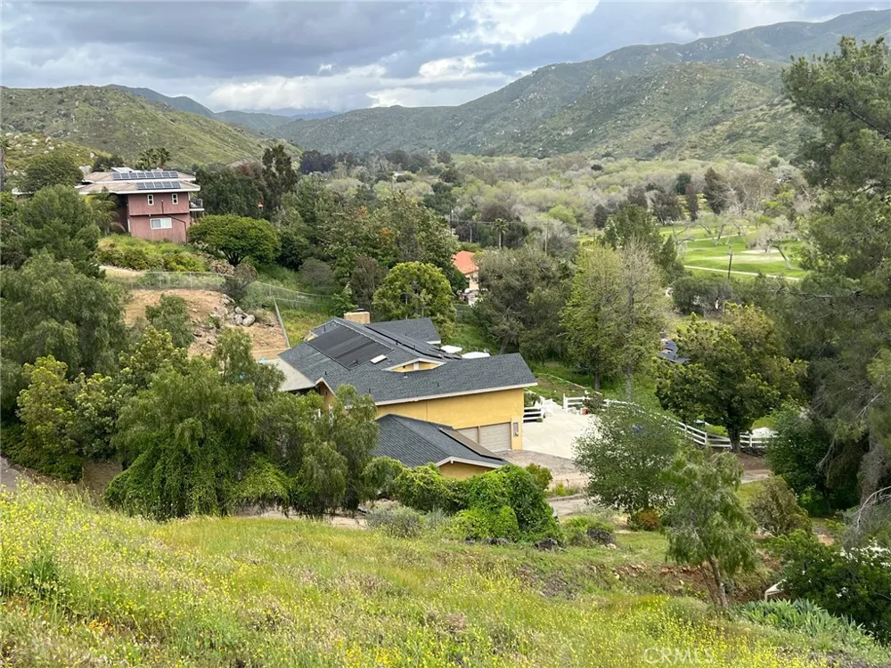 2846 Willow Glen Drive El Cajon, CA 92019