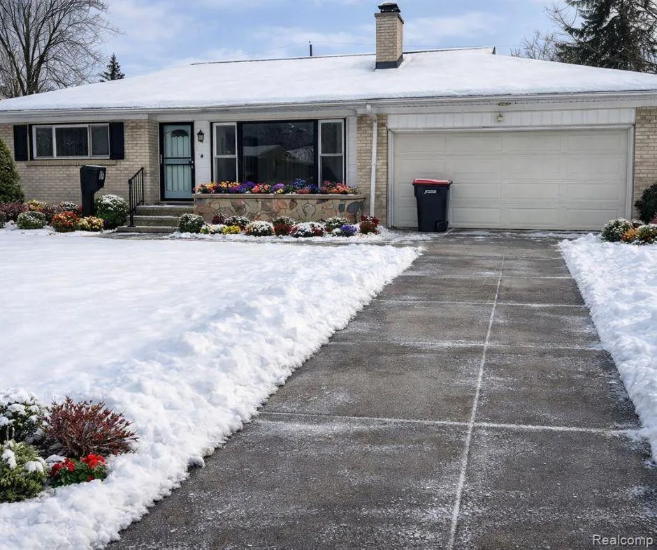 27182 Spring Arbor Drive