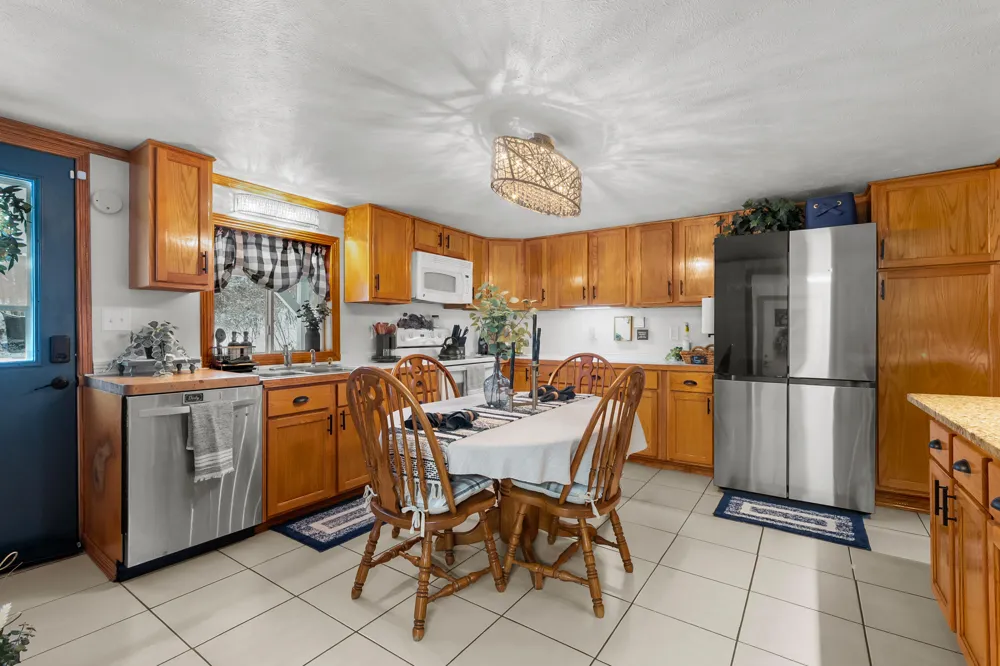 6670 Keyes Road Assyria Township, MI 49021