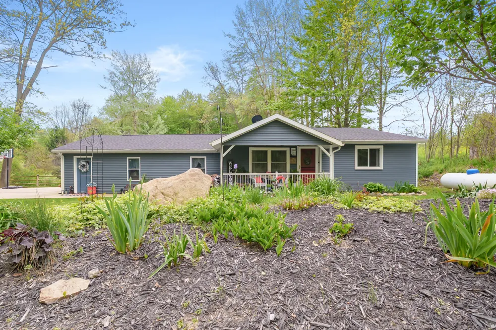 6670 Keyes Road Assyria Township, MI 49021