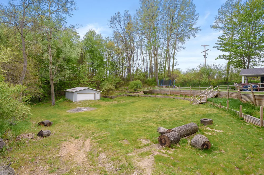 6670 Keyes Road Assyria Township, MI 49021