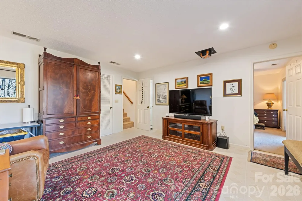 831 Forest Run Road Whittier, NC 28789