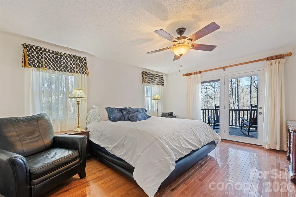 831 Forest Run Road Whittier, NC 28789