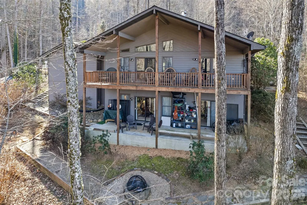 831 Forest Run Road Whittier, NC 28789