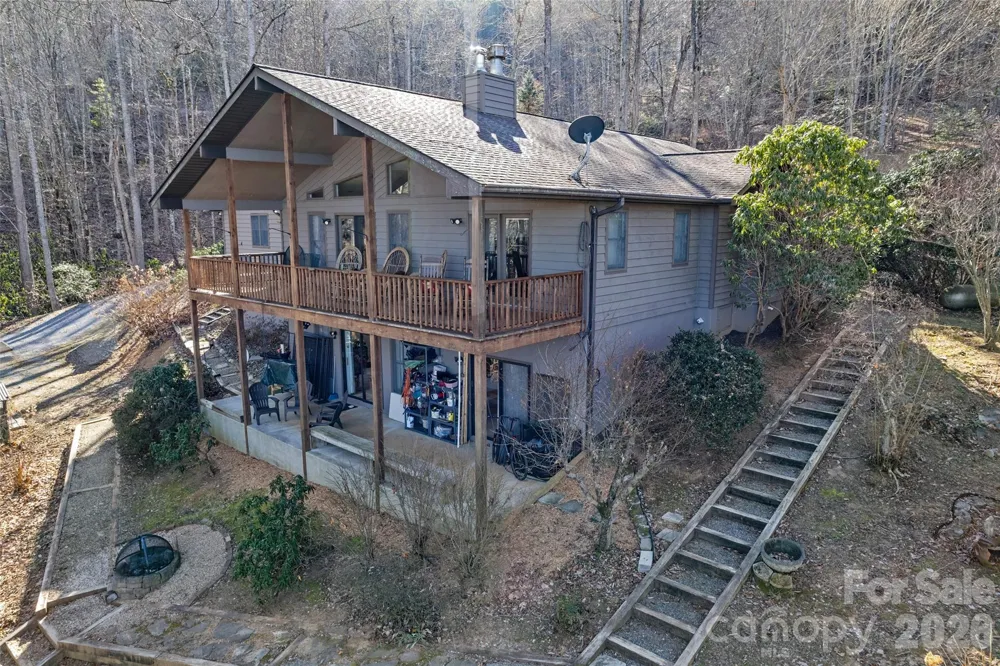 831 Forest Run Road Whittier, NC 28789