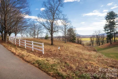 479 Nesbitt Drive #2
