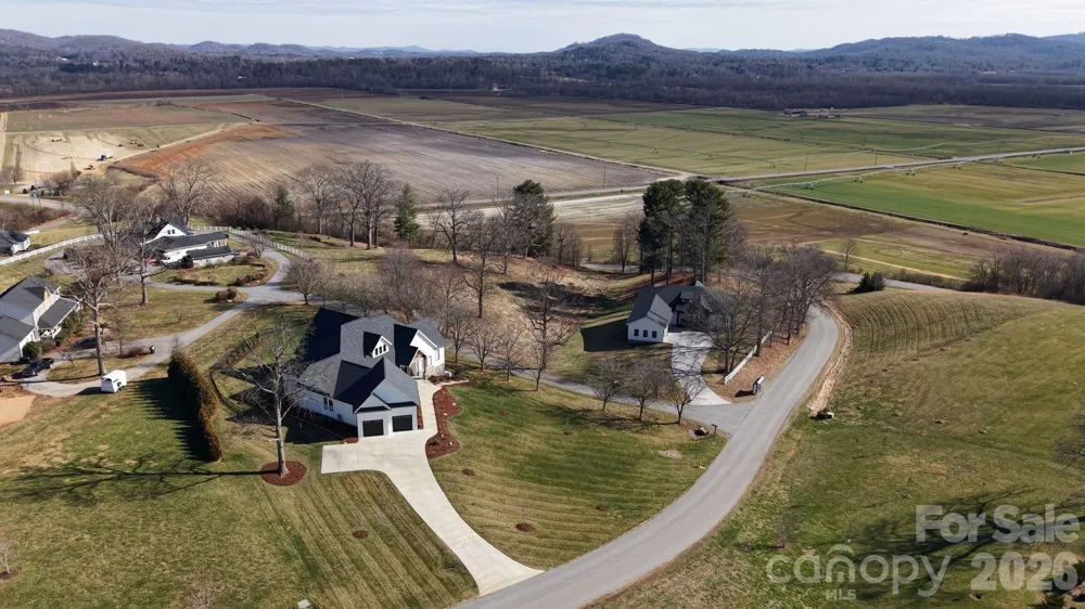 479 Nesbitt Drive #2 Mills River, NC 28759