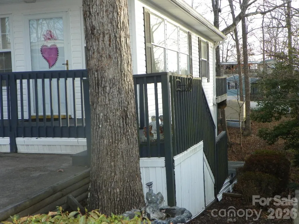 133 Pier Avenue New London, NC 28127