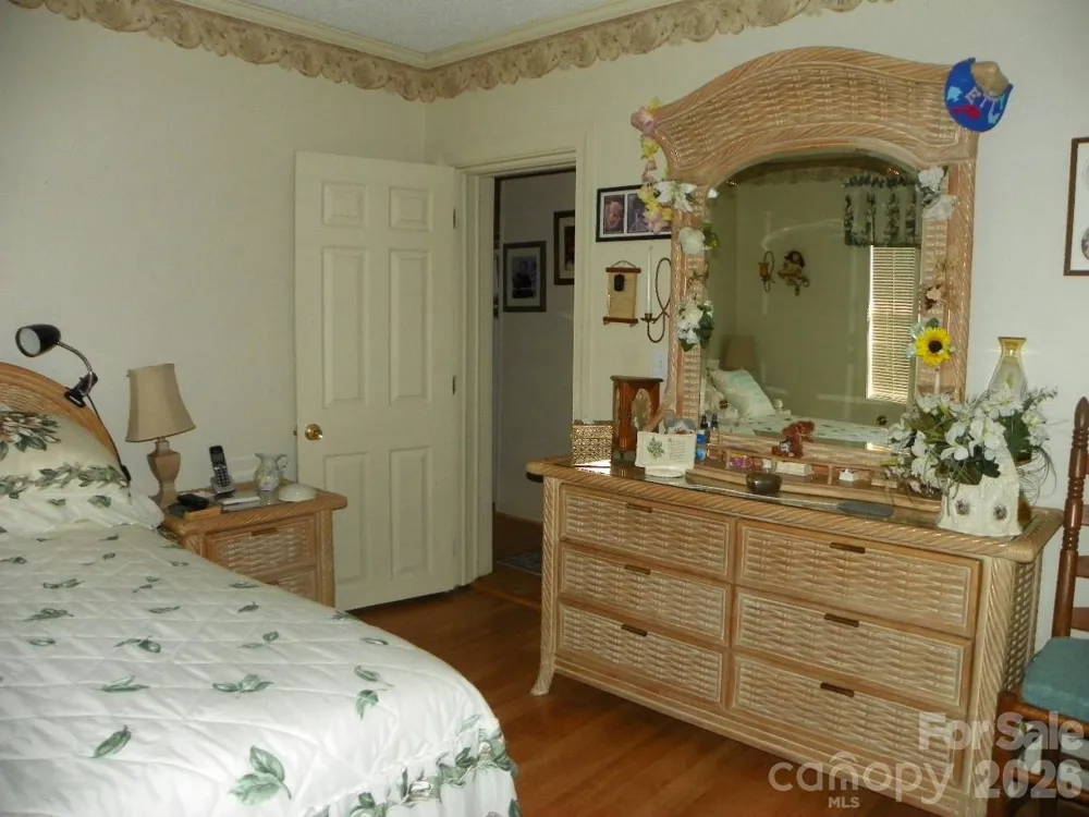 133 Pier Avenue New London, NC 28127