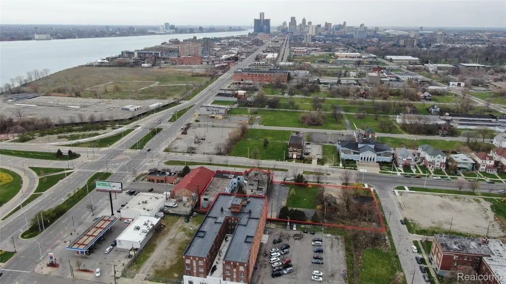 130 E GRAND BOULEVARD Detroit City, MI 48207