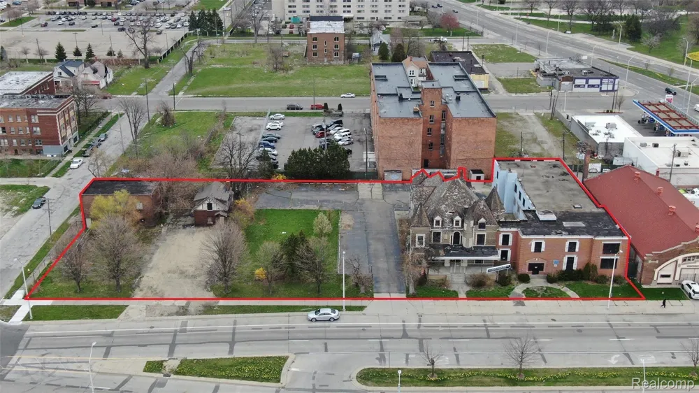 130 E GRAND BOULEVARD Detroit City, MI 48207
