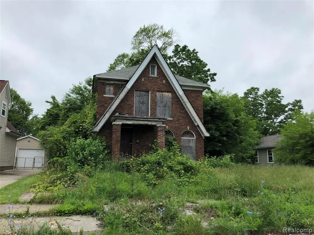 4849 SPRINGLE STREET