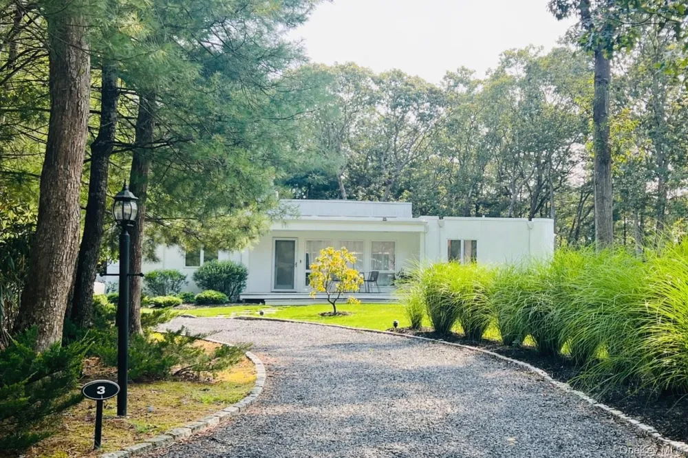 3 Southwood Lane Quogue, NY 11959