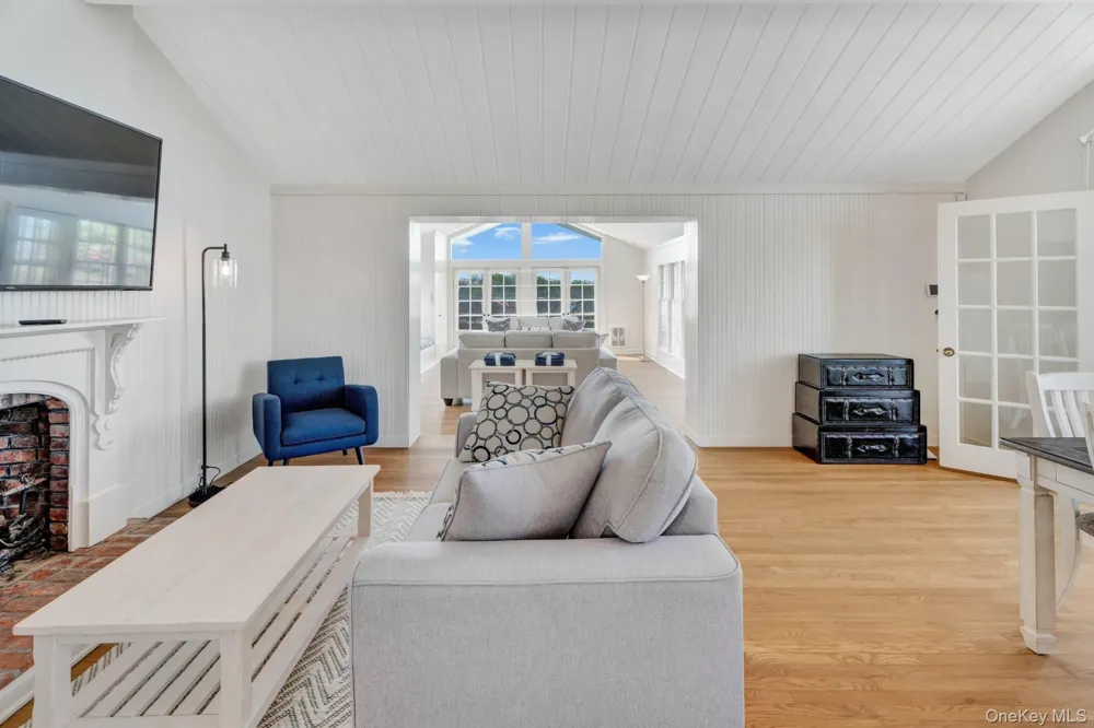 1 Waters Edge Drive Quogue, NY 11959
