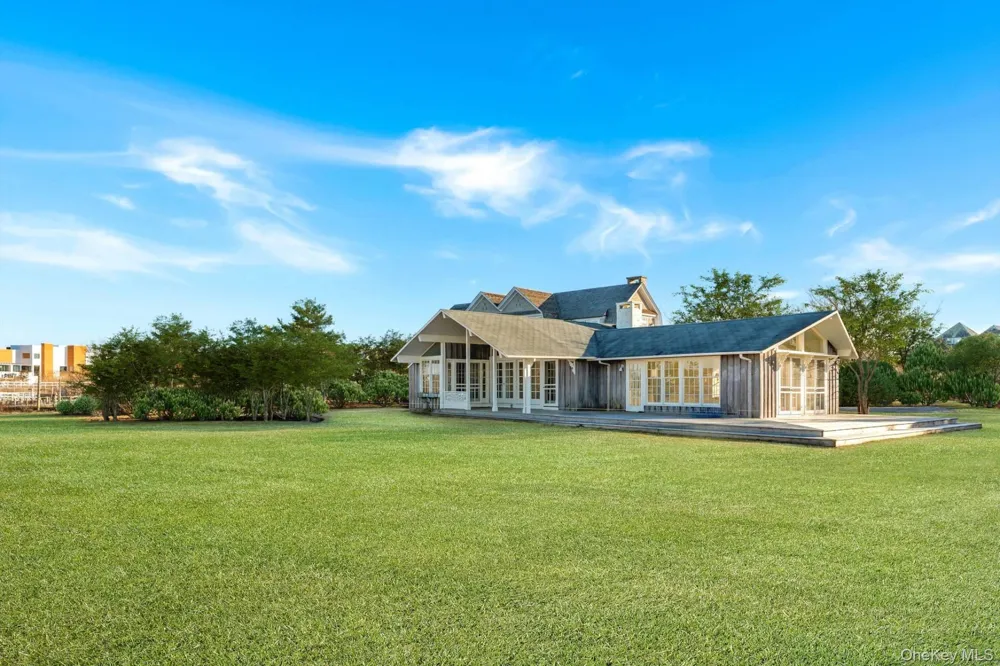 1 Waters Edge Drive Quogue, NY 11959