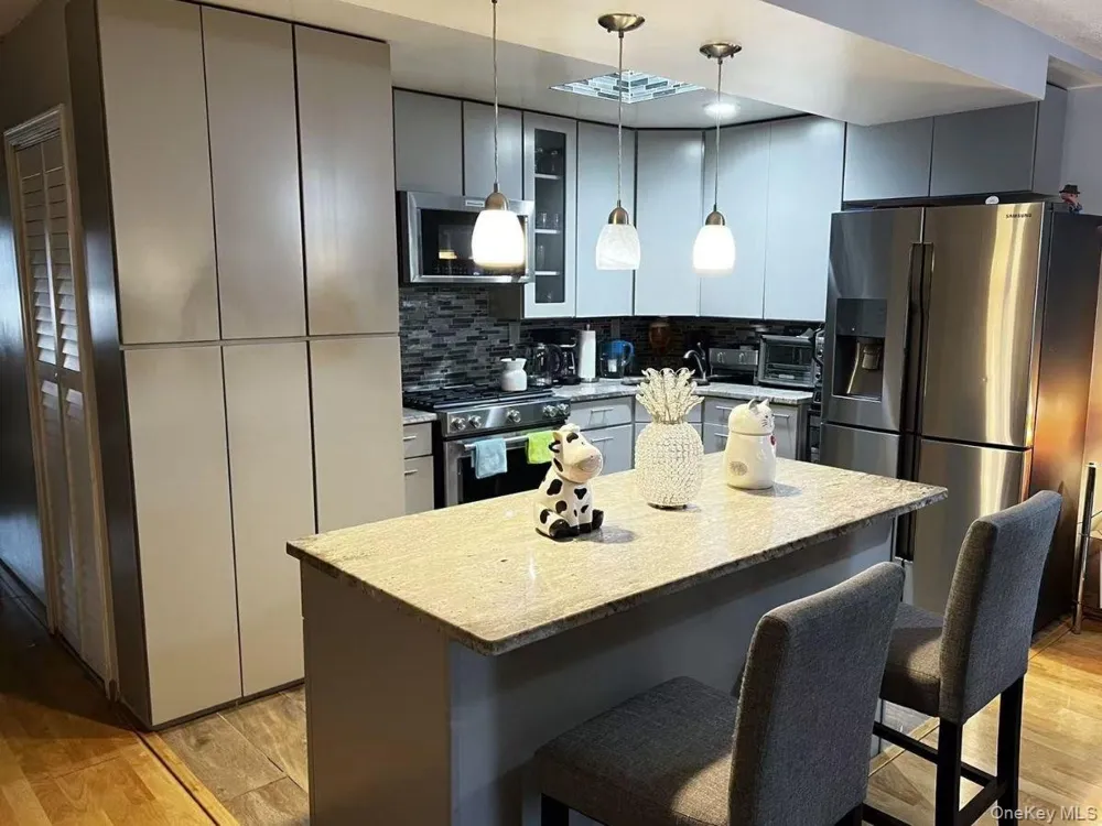 75-22 Parsons Boulevard #D3 Fresh Meadows, NY 11366