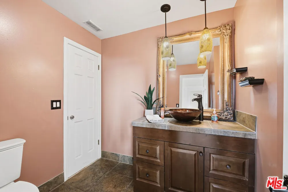 501 Sadie Road Topanga, CA 90290