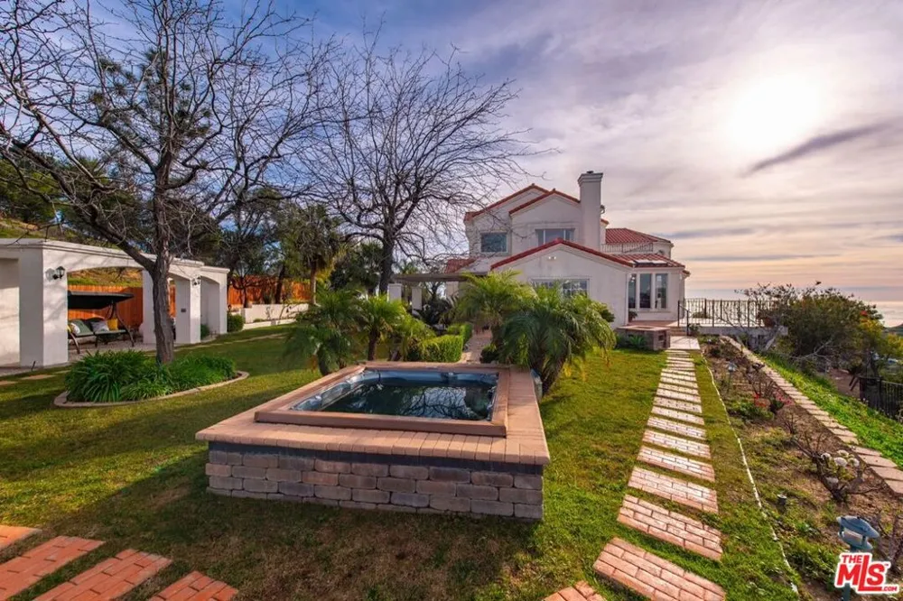 501 Sadie Road Topanga, CA 90290